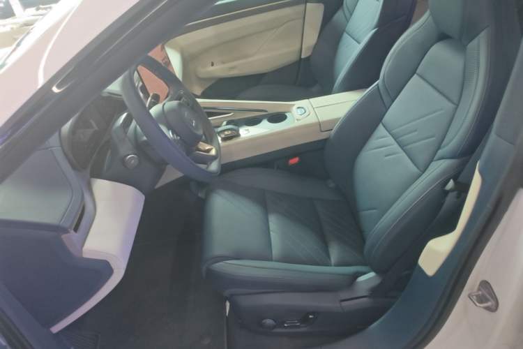 Used Zeekr 001 2025 YOU Edition 100 kWh All-Wheel Drive Left Front Seat