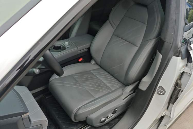Used Zeekr 001 2025 WE Edition 100 kWh Rear-Wheel Drive Left Front Seat