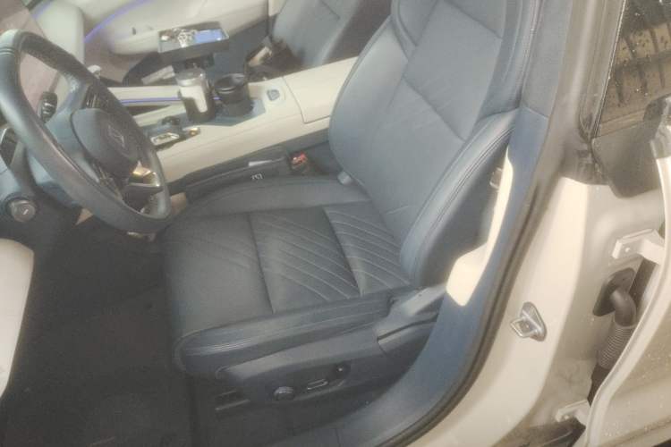 Used Zeekr 001 2025 WE Edition 95 kWh All-Wheel Drive Left Front Seat