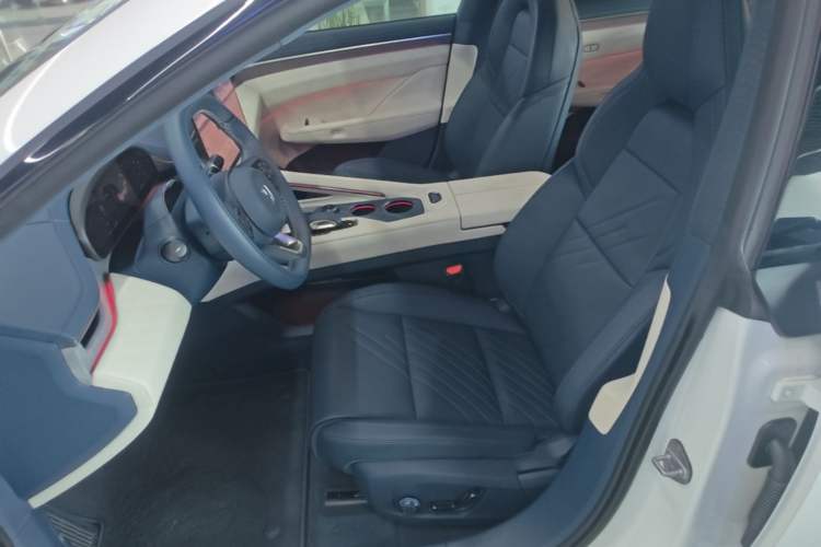 Used Zeekr 001 2025 YOU Edition 100 kWh All-Wheel Drive Left Front Seat