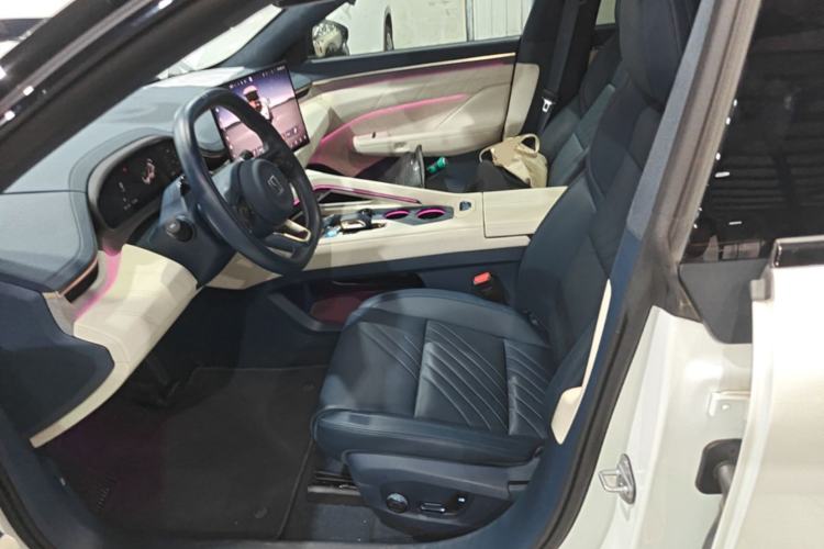 Used Zeekr 001 2025 YOU Edition 100 kWh All-Wheel Drive Left Front Seat