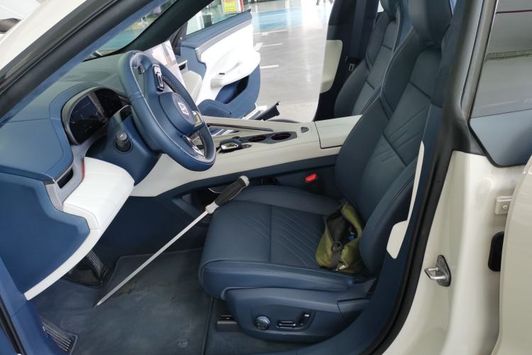 Used Zeekr 001 2025 YOU Edition 100 kWh All-Wheel Drive Left Front Seat