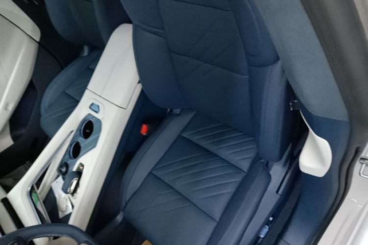 Used Zeekr 001 2025 YOU Edition 100 kWh All-Wheel Drive Left Front Seat