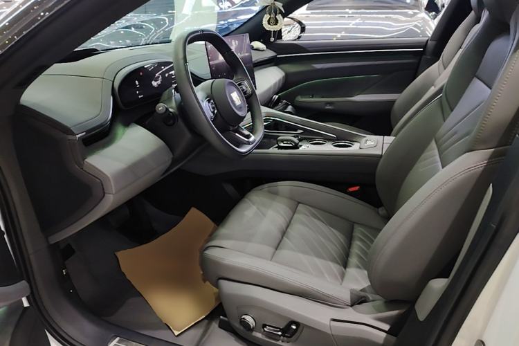 Used Zeekr 001 2025 WE Edition 95 kWh All-Wheel Drive Left Front Seat