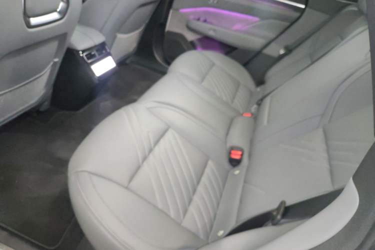 Used Zeekr 001 2025 YOU Edition 100 kWh All-Wheel Drive Left Rear Seat
