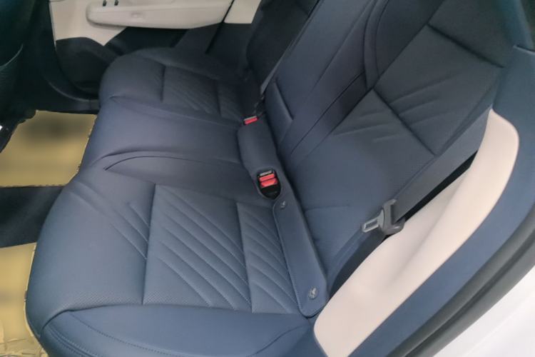 Used Zeekr 001 2025 YOU Edition 100 kWh All-Wheel Drive Left Rear Seat