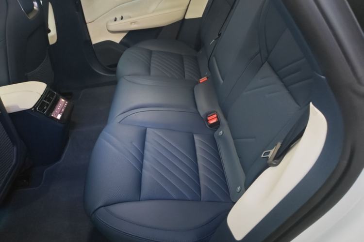 Used Zeekr 001 2025 YOU Edition 100 kWh All-Wheel Drive Left Rear Seat