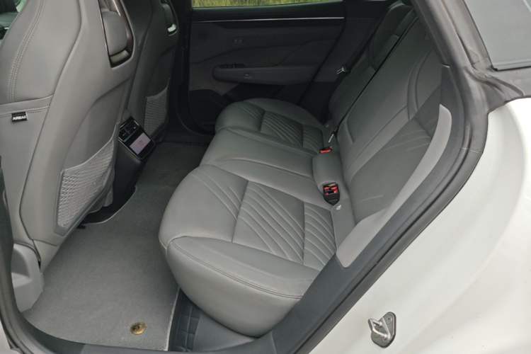 Used Zeekr 001 2025 WE Edition 100 kWh Rear-Wheel Drive Left Rear Seat