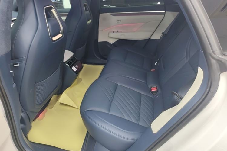 Used Zeekr 001 2025 YOU Edition 100 kWh All-Wheel Drive Left Rear Seat