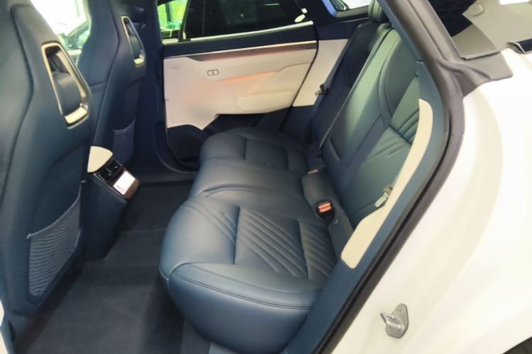 Used Zeekr 001 2025 YOU Edition 100 kWh All-Wheel Drive Left Rear Seat