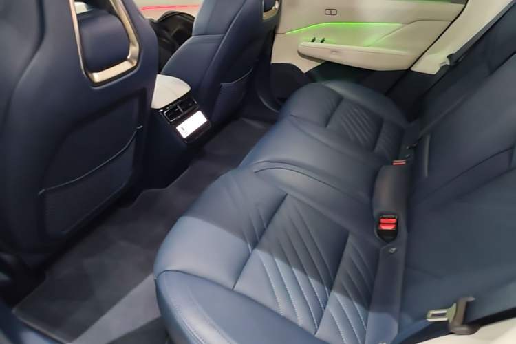 Used Zeekr 001 2025 YOU Edition 100 kWh All-Wheel Drive Left Rear Seat