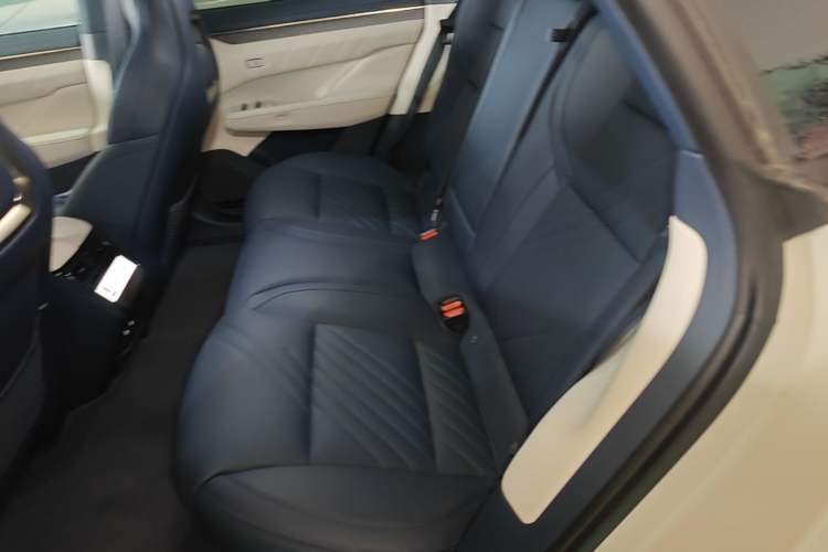 Used Zeekr 001 2025 YOU Edition 100 kWh All-Wheel Drive Left Rear Seat