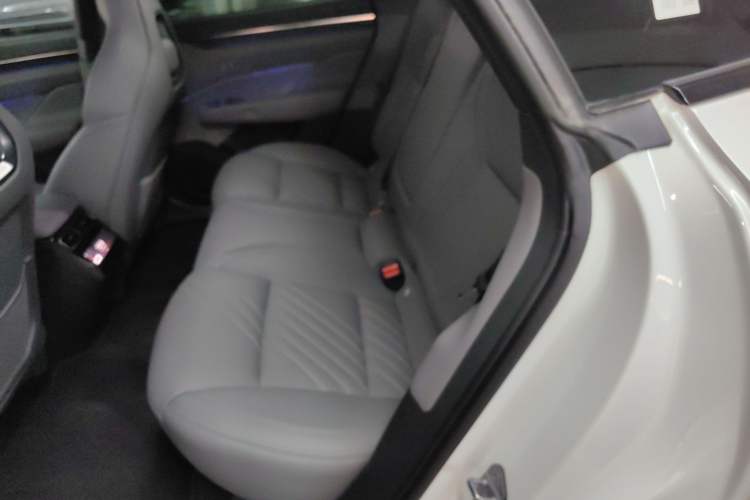 Used Zeekr 001 2025 YOU Edition 100 kWh All-Wheel Drive Left Rear Seat