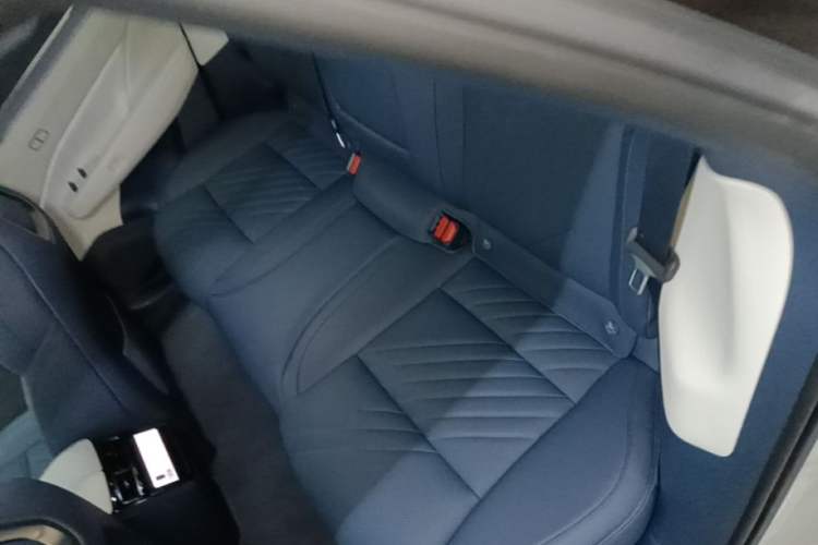 Used Zeekr 001 2025 YOU Edition 100 kWh All-Wheel Drive Left Rear Seat