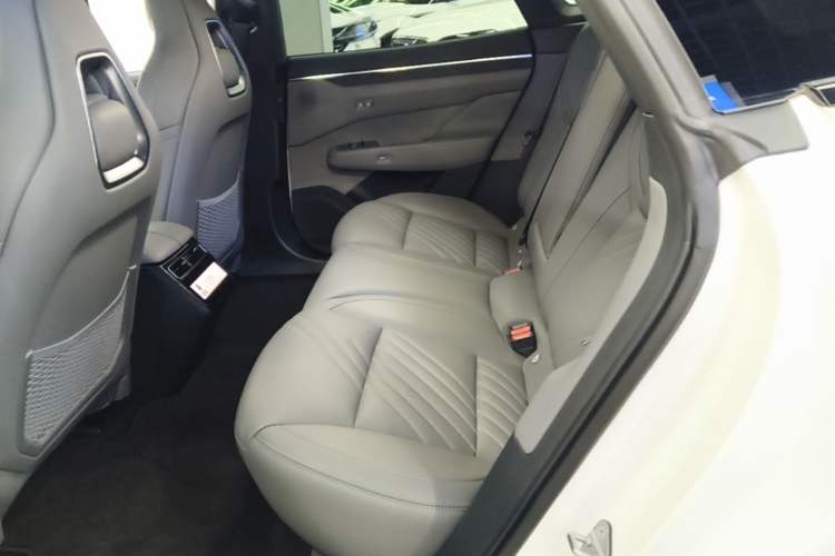 Used Zeekr 001 2025 YOU Edition 100 kWh All-Wheel Drive Left Rear Seat