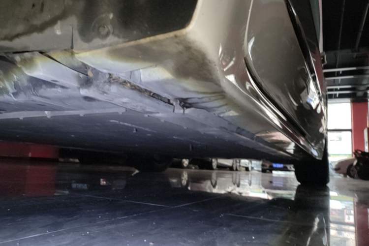 Used Zeekr 001 2025 WE Edition 100 kWh Rear-Wheel Drive Left Side Sill