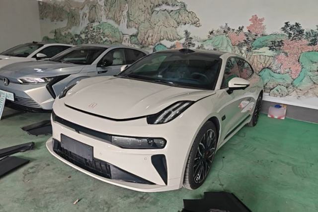 Used Zeekr 001 2025 YOU Edition 100 kWh All-Wheel Drive