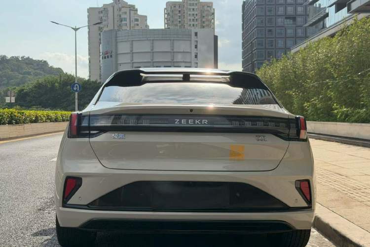 Used Zeekr 001 2025 WE Edition 95 kWh All-Wheel Drive Rear