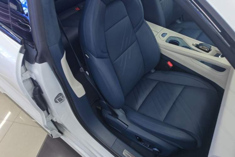 Used Zeekr 001 2025 YOU Edition 100 kWh All-Wheel Drive Right Front Seat