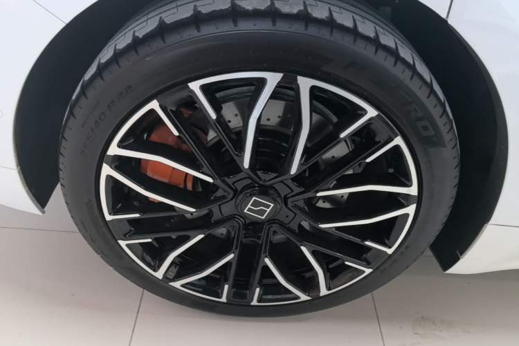 Used Zeekr 001 2025 YOU Edition 100 kWh All-Wheel Drive Right Rear Wheel Hub