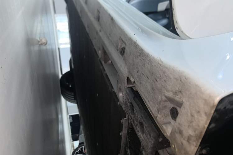 Used Zeekr 001 2025 YOU Edition 100 kWh All-Wheel Drive Right Side Sill