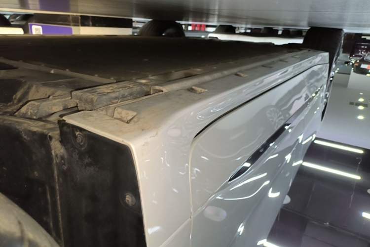 Used Zeekr 001 2025 YOU Edition 100 kWh All-Wheel Drive Right Side Sill