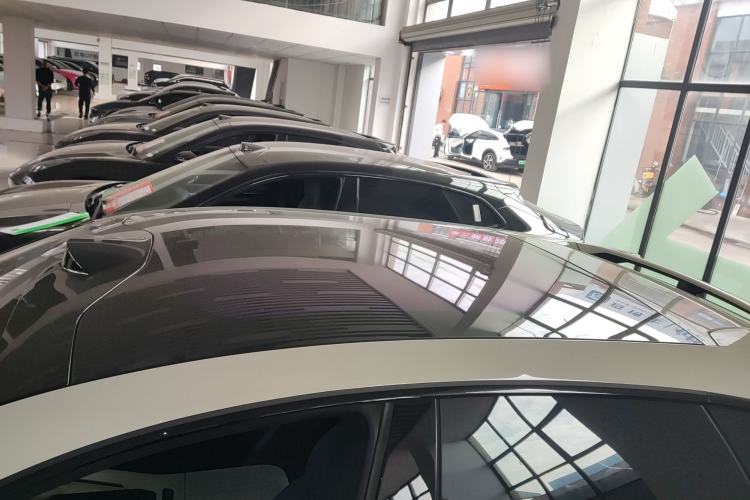 Used Zeekr 001 2025 WE Edition 100 kWh Rear-Wheel Drive Roof