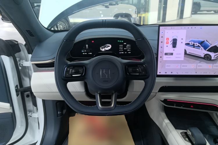 Used Zeekr 001 2025 YOU Edition 100 kWh All-Wheel Drive Steering Wheel