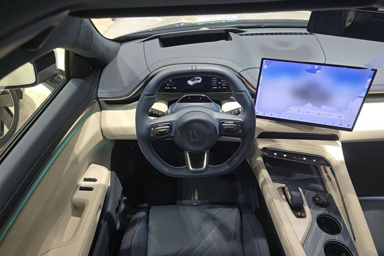 Used Zeekr 001 2025 YOU Edition 100 kWh All-Wheel Drive Steering Wheel