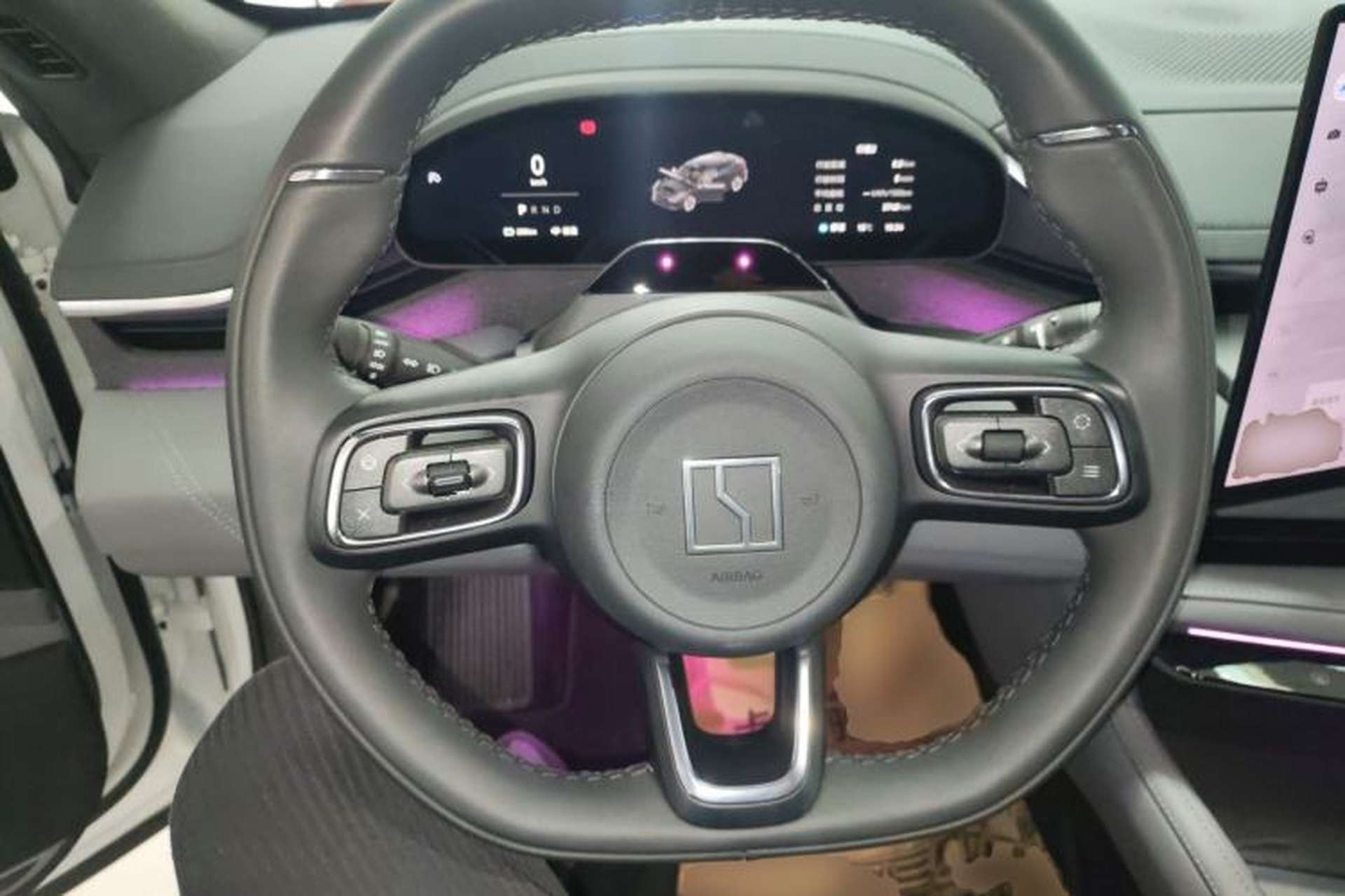 Used Zeekr 001 2025 YOU Edition 100 kWh All-Wheel Drive Steering Wheel