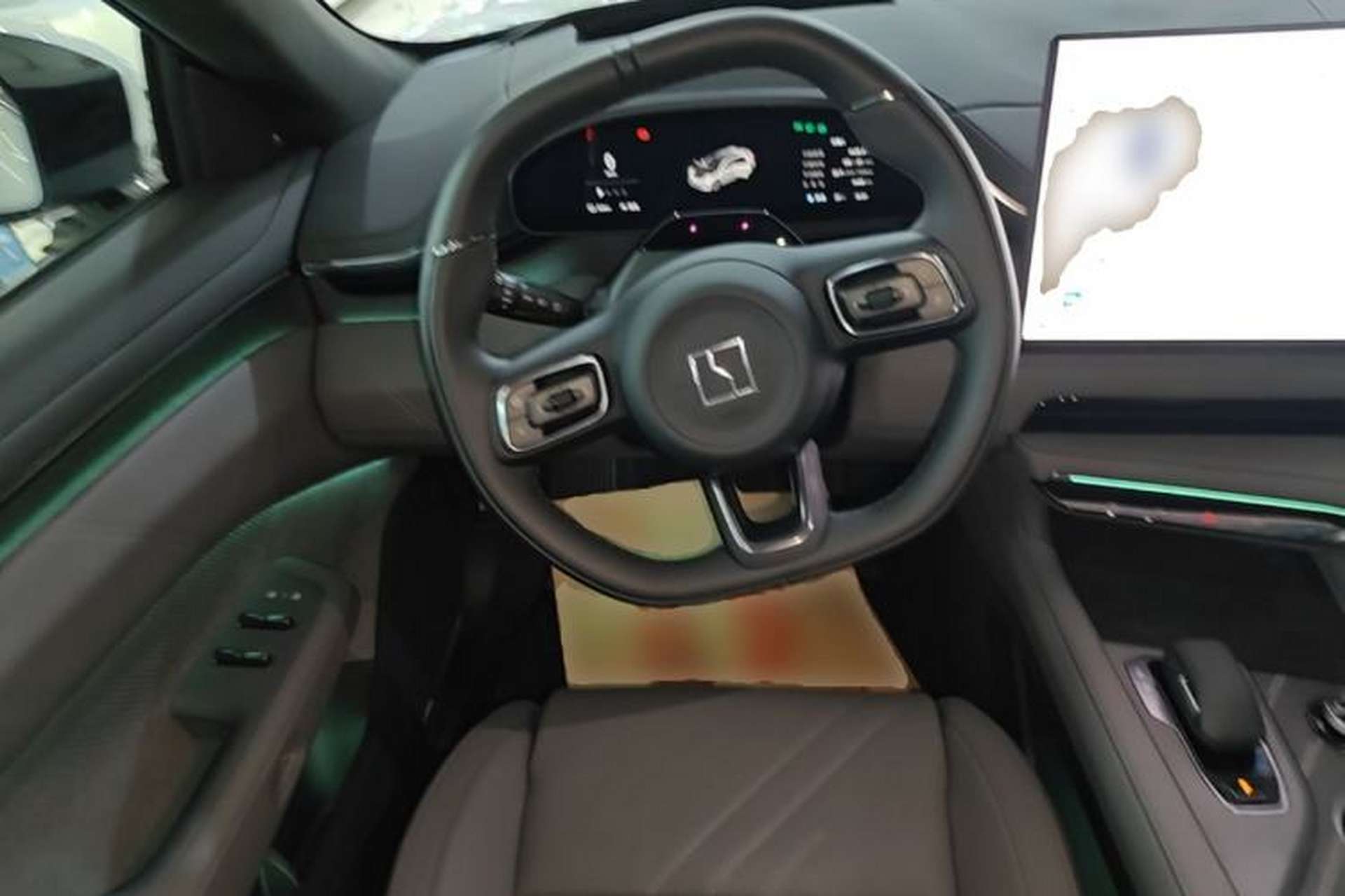 Used Zeekr 001 2025 YOU Edition 100 kWh All-Wheel Drive Steering Wheel