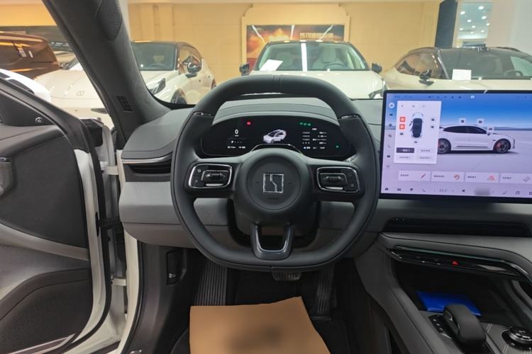 Used Zeekr 001 2025 YOU Edition 100 kWh All-Wheel Drive Steering Wheel