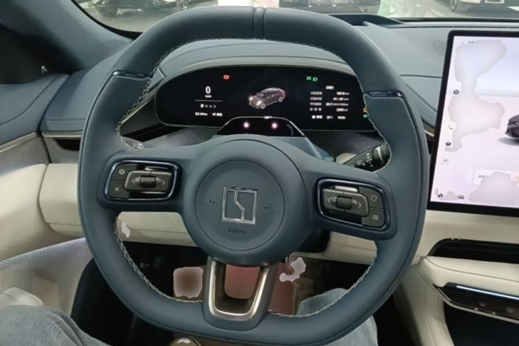 Used Zeekr 001 2025 YOU Edition 100 kWh All-Wheel Drive Steering Wheel