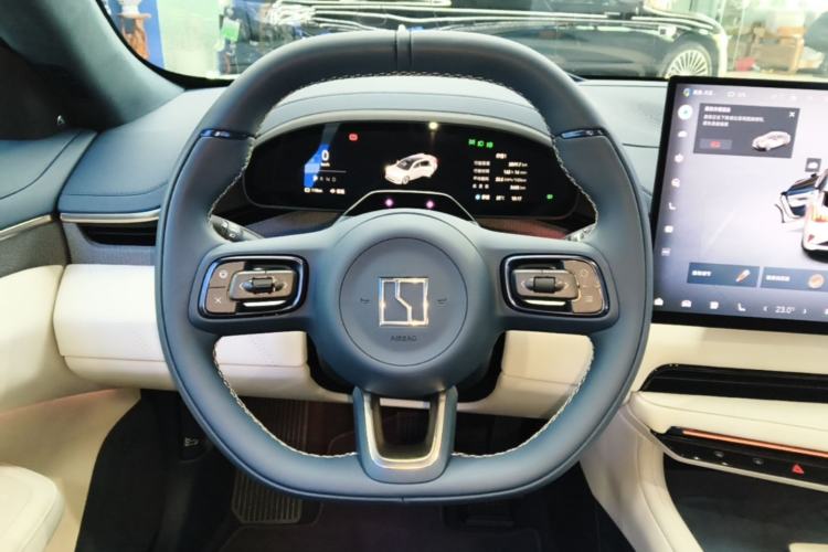 Used Zeekr 001 2025 YOU Edition 100 kWh All-Wheel Drive Steering Wheel