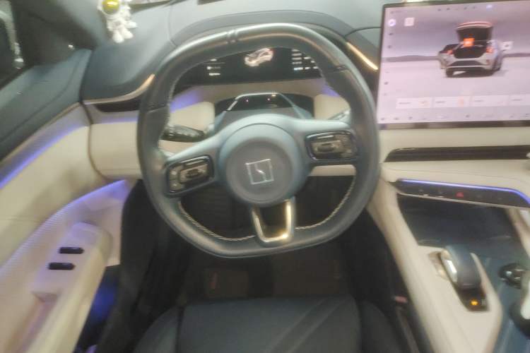 Used Zeekr 001 2025 WE Edition 95 kWh All-Wheel Drive Steering Wheel