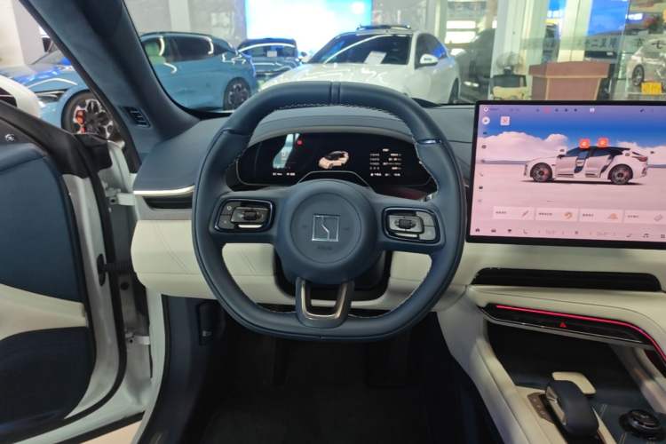 Used Zeekr 001 2025 YOU Edition 100 kWh All-Wheel Drive Steering Wheel