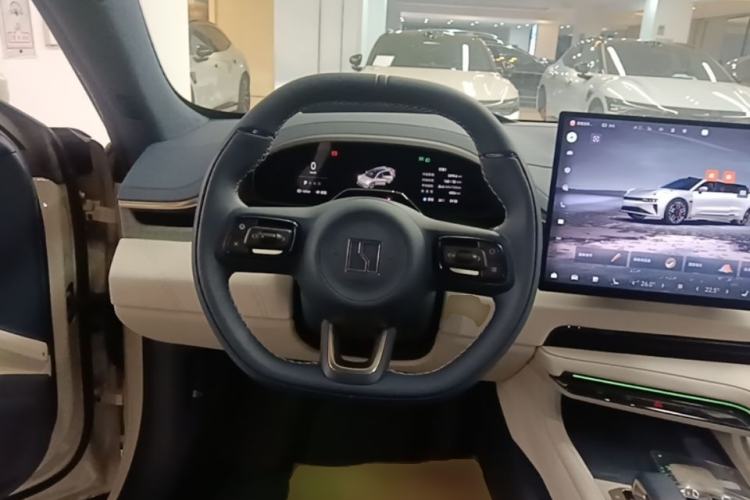 Used Zeekr 001 2025 YOU Edition 100 kWh All-Wheel Drive Steering Wheel