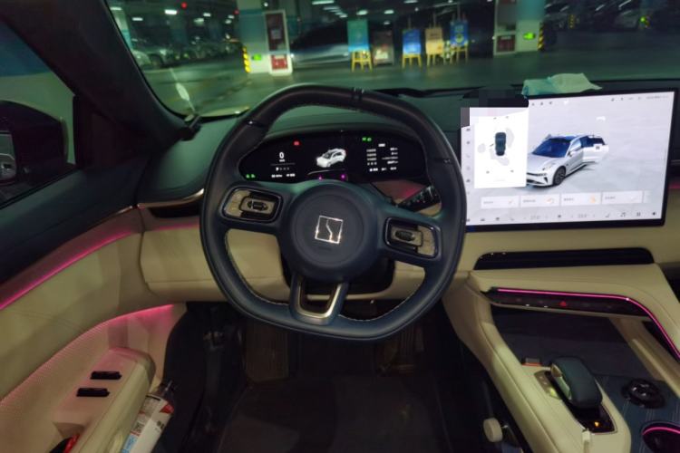 Used Zeekr 001 2025 ME Version 100 kWh All-Wheel Drive Steering Wheel