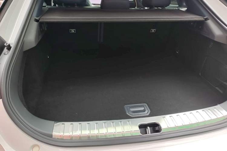 Used Zeekr 001 2025 YOU Edition 100 kWh All-Wheel Drive Trunk