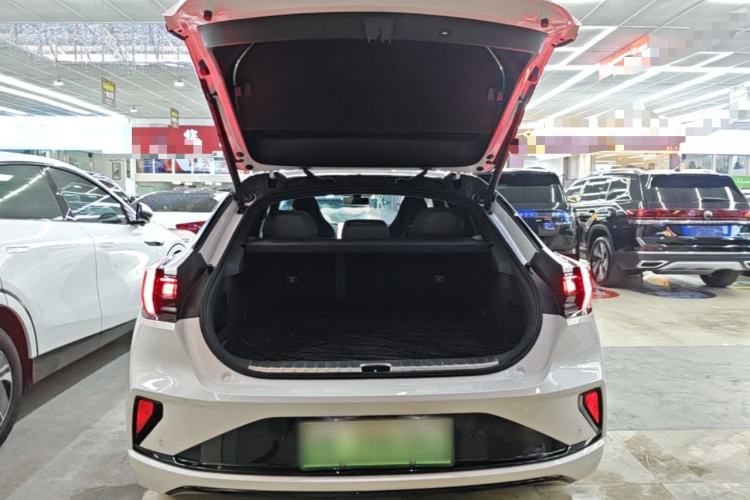 Used Zeekr 001 2025 WE Edition 100 kWh Rear-Wheel Drive Trunk