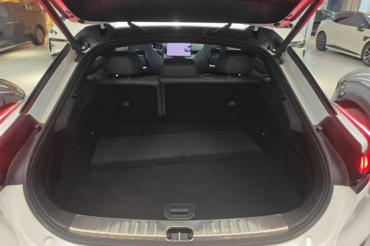Used Zeekr 001 2025 YOU Edition 100 kWh All-Wheel Drive Trunk