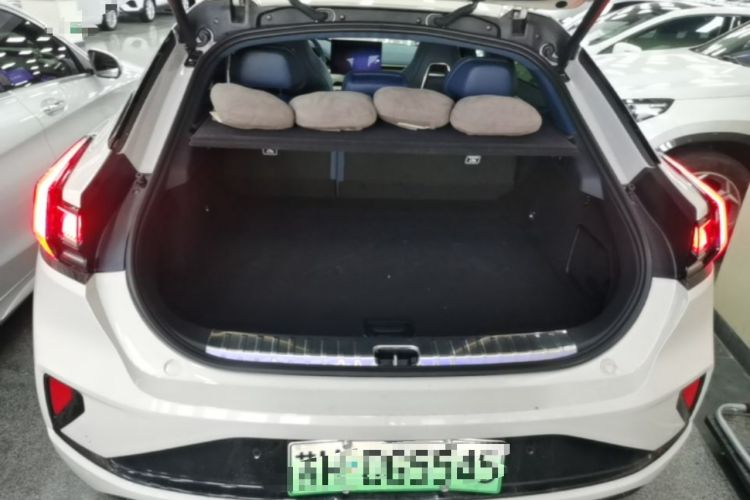 Used Zeekr 001 2025 YOU Edition 100 kWh All-Wheel Drive Trunk