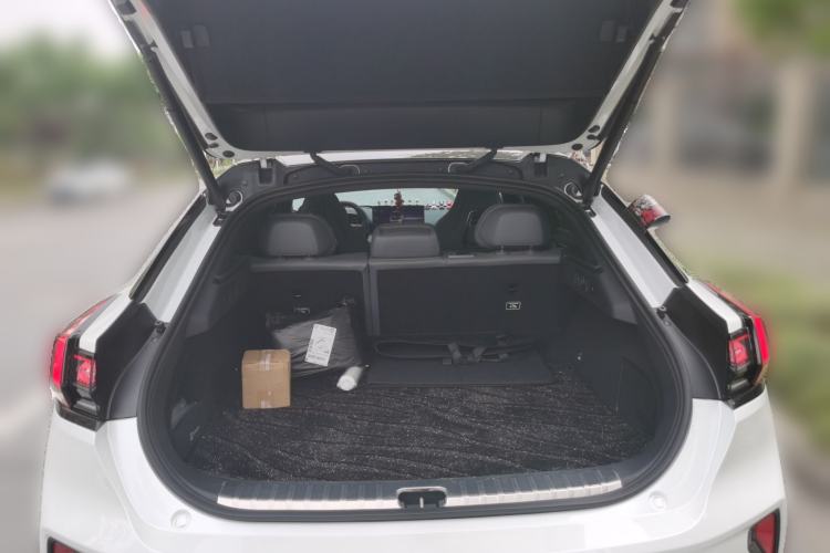 Used Zeekr 001 2025 WE Edition 100 kWh Rear-Wheel Drive Trunk
