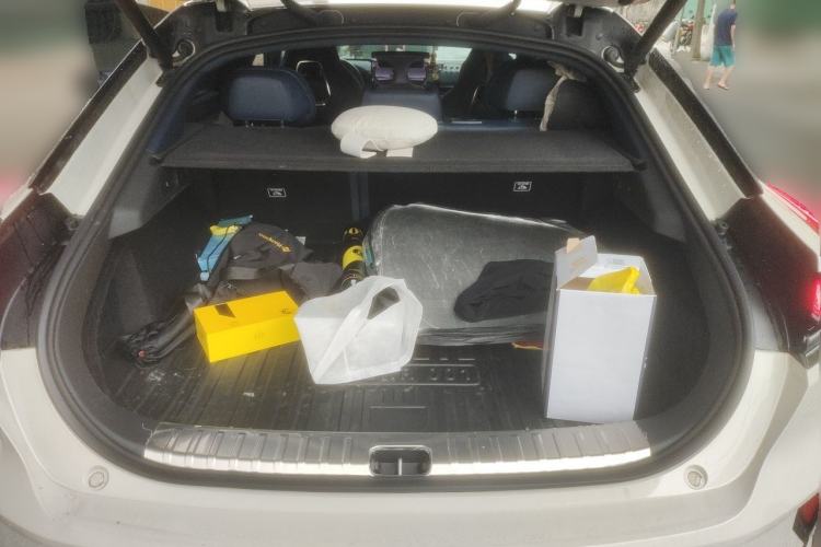 Used Zeekr 001 2025 WE Edition 95 kWh All-Wheel Drive Trunk