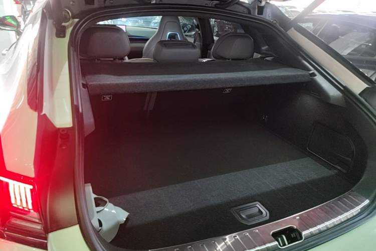 Used Zeekr 001 2025 WE Edition 95 kWh All-Wheel Drive Trunk