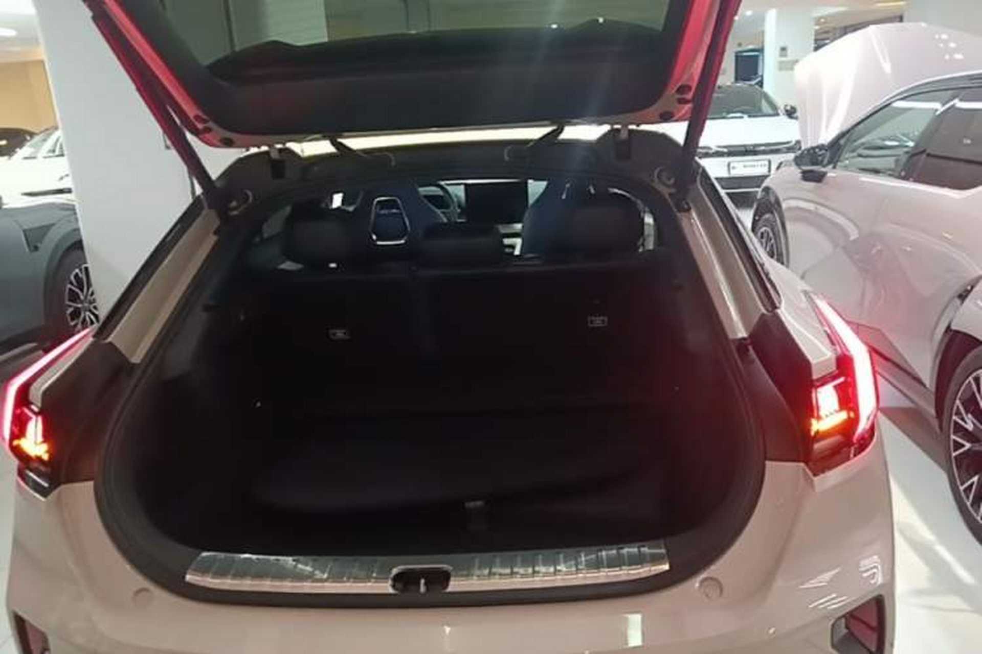 Used Zeekr 001 2025 YOU Edition 100 kWh All-Wheel Drive Trunk