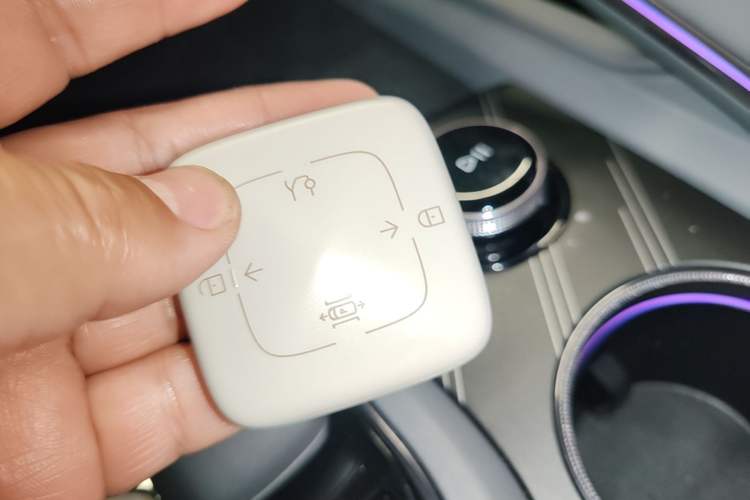 Used Zeekr 001 2025 WE Edition 95 kWh All-Wheel Drive Vehicle Key
