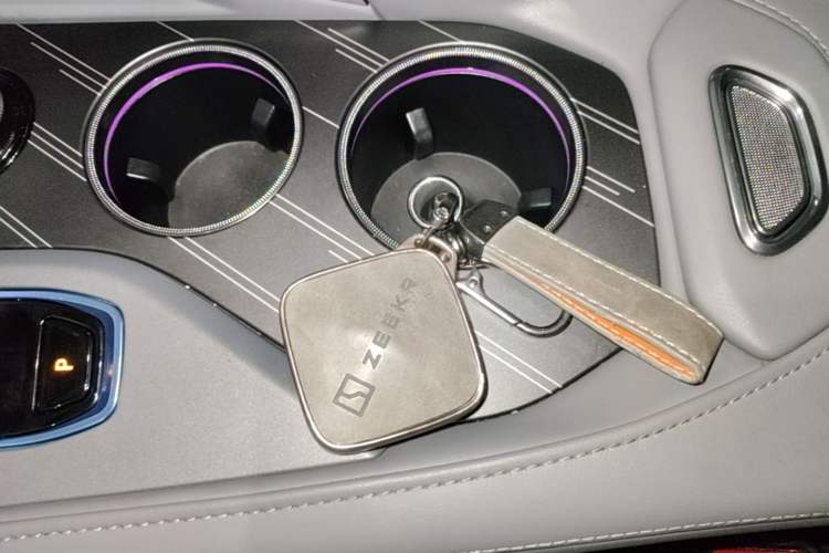 Used Zeekr 001 2025 WE Edition 95 kWh All-Wheel Drive Vehicle Key