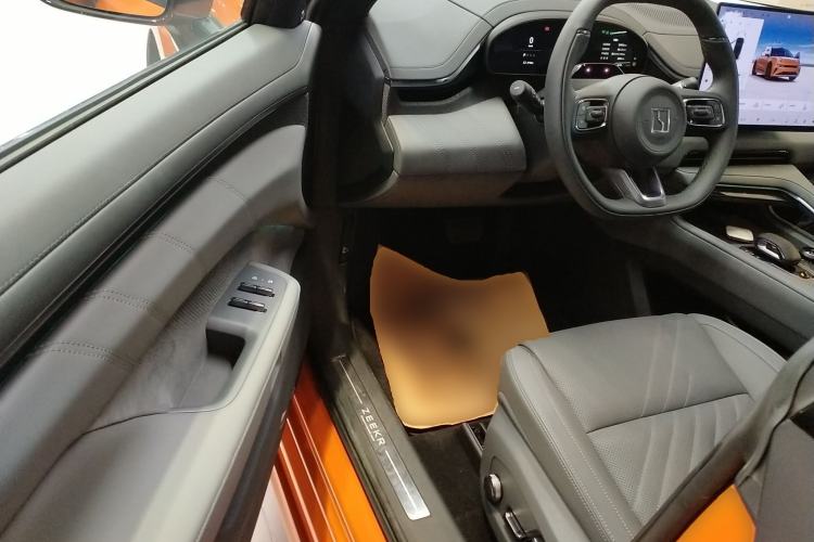 Used Zeekr 001 2025 WE Edition 100 kWh Rear-Wheel Drive Driver Seat