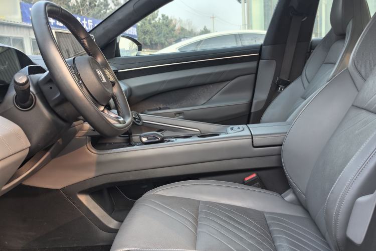 Used Zeekr 001 2025 WE Edition 95 kWh All-Wheel Drive Interior 2